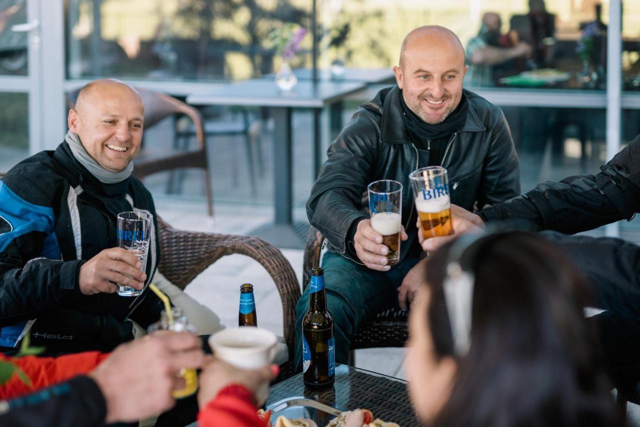 Penzion Troja Lipany Zewnętrze zdjęcie